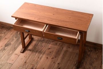 レトロ家具　昭和レトロ　天板栗材!古い木のシンプルな平机(デスク・作業台)