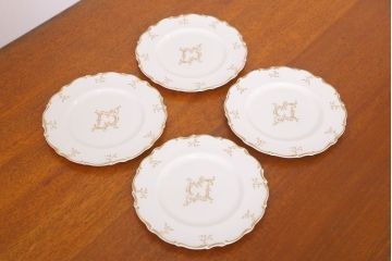 イギリスビンテージ　 ROYAL DOULTON(ロイヤルドルトン)　monteigne　デザートプレート4枚セット(洋食器)(1)