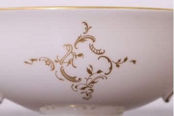 イギリスビンテージ　 ROYAL DOULTON(ロイヤルドルトン)　monteigne　スープカップトリオ3客セット(洋食器)