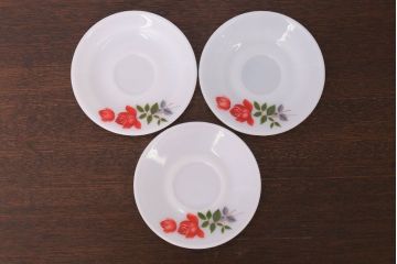 イギリスビンテージ　JAJ　パイレックス　June Rose(ジューン ローズ)シリーズ　ミルクガラスのカップ&ソーサー&プレート(トリオ)3客セット(洋食器)(2)
