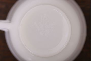 イギリスビンテージ　JAJ　パイレックス　June Rose(ジューン ローズ)シリーズ　ミルクガラスのカップ&ソーサー2客セット(洋食器)