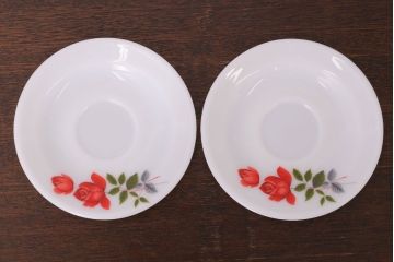 イギリスビンテージ　JAJ　パイレックス　June Rose(ジューン ローズ)シリーズ　ミルクガラスのカップ&ソーサー2客セット(洋食器)