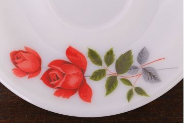 イギリスビンテージ　JAJ　パイレックス　June Rose(ジューン ローズ)シリーズ　ミルクガラスのカップ&ソーサー2客セット(洋食器)