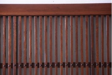 古民具・骨董　総欅　裏ガラス入りのアンティーク格子蔵戸(玄関戸)