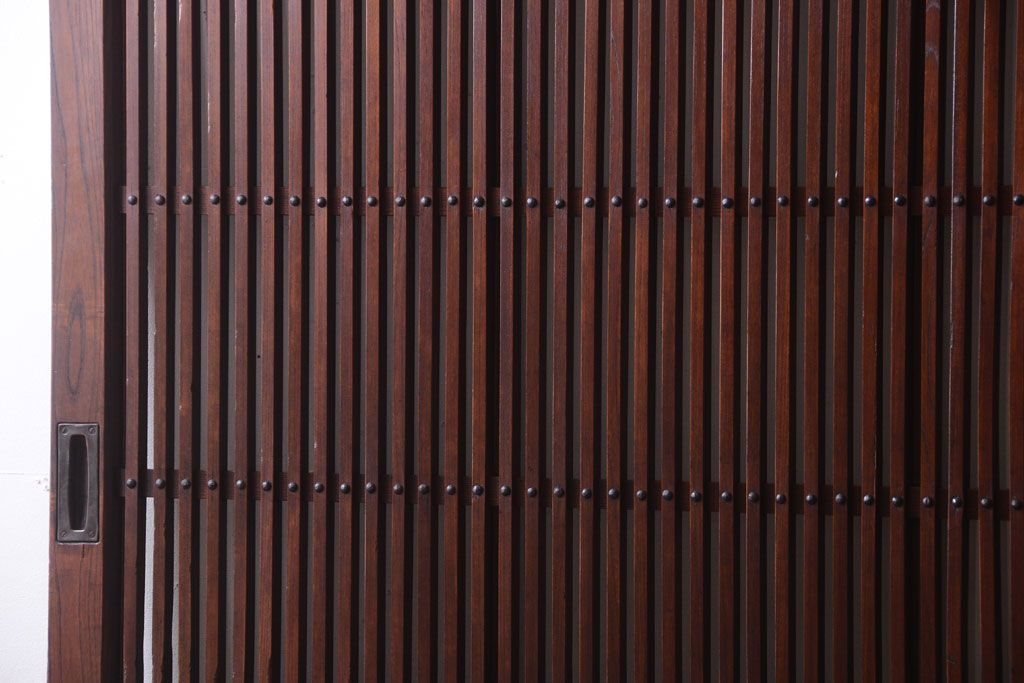 古民具・骨董　総欅　裏ガラス入りのアンティーク格子蔵戸(玄関戸)