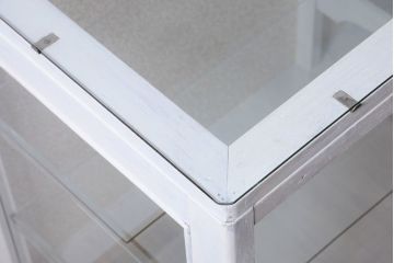 アンティーク家具　ペイント　脚付きのアンティークガラスケース(ショーケース)