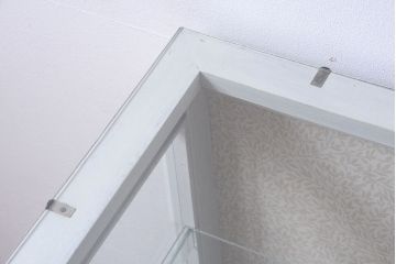 アンティーク家具　ペイント　脚付きのアンティークガラスケース(ショーケース)