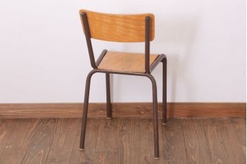 ヴィンテージ家具　イギリスビンテージ　シンプルデザイン　スクールチェア(1)