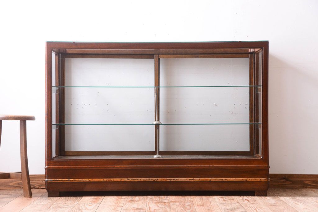 アンティーク家具　和製アンティーク　上品な古い木のガラスケース(ショーケース)