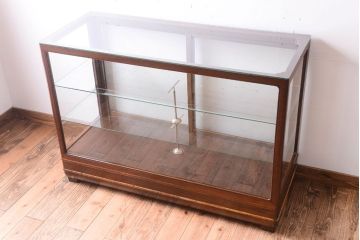 アンティーク家具　和製アンティーク　上品な古い木のガラスケース(ショーケース)