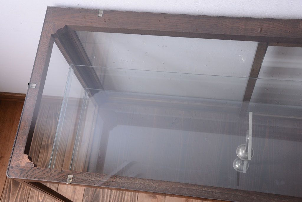 アンティーク家具　和製アンティーク　上品な古い木のガラスケース(ショーケース)