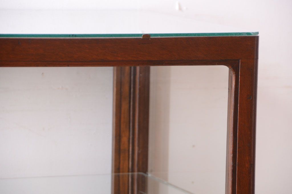 アンティーク家具　和製アンティーク　上品な古い木のガラスケース(ショーケース)