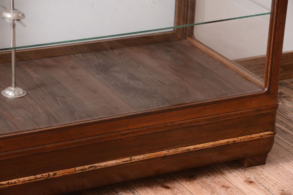 アンティーク家具　和製アンティーク　上品な古い木のガラスケース(ショーケース)