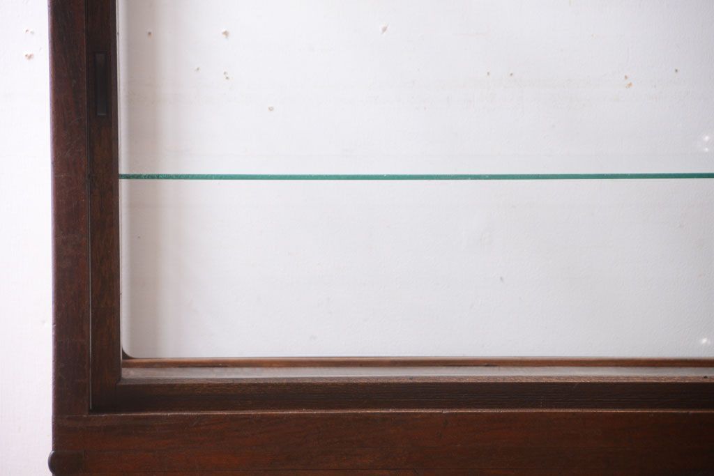 アンティーク家具　和製アンティーク　上品な古い木のガラスケース(ショーケース)