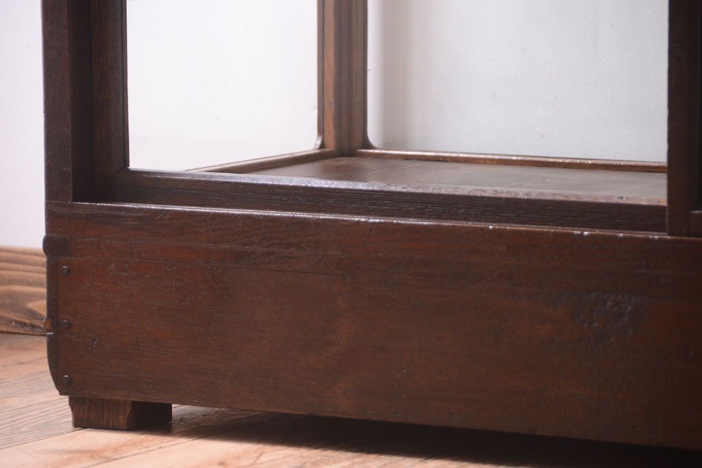 アンティーク家具　和製アンティーク　上品な古い木のガラスケース(ショーケース)