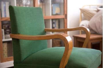 アンティーク家具 和製アンティーク オリジナル座面のナラ材アームチェア(1)