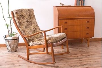 イギリスビンテージ　Parker Knoll(パーカーノール)　おしゃれなロッキングチェア
