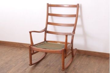 イギリスビンテージ　Parker Knoll(パーカーノール)　おしゃれなロッキングチェア