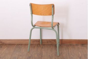 ヴィンテージ家具　イギリスビンテージ　シンプルデザイン　スクールチェア(2)