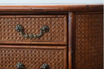 アンティーク家具　アンティーク　オーバルデザインのラタン(籐)製チェスト