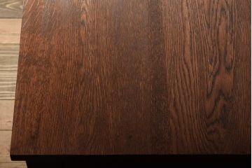 アンティーク家具　モールガラス入り!つや消しブラックペイントのカウンター戸棚