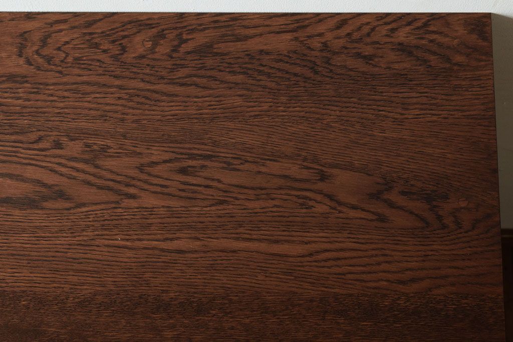 アンティーク家具　モールガラス入り!つや消しブラックペイントのカウンター戸棚