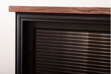 アンティーク家具　モールガラス入り!つや消しブラックペイントのカウンター戸棚