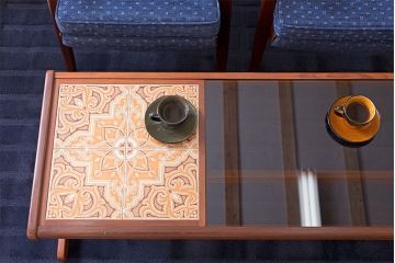 ヴィンテージ家具　G-PLAN　北欧ビンテージ　タイル&ガラストップ　チーク材のコーヒーテーブル