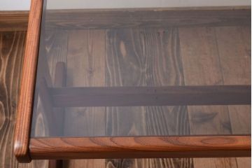 ヴィンテージ家具　G-PLAN　北欧ビンテージ　タイル&ガラストップ　チーク材のコーヒーテーブル