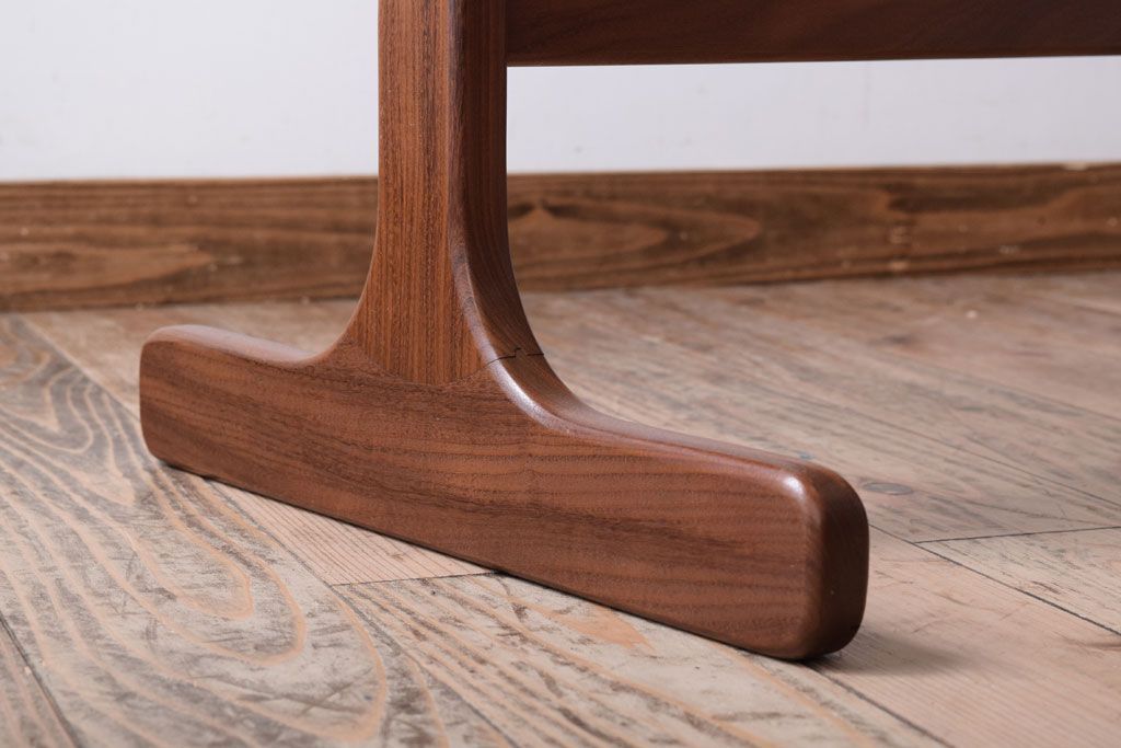 ヴィンテージ家具　G-PLAN　北欧ビンテージ　タイル&ガラストップ　チーク材のコーヒーテーブル