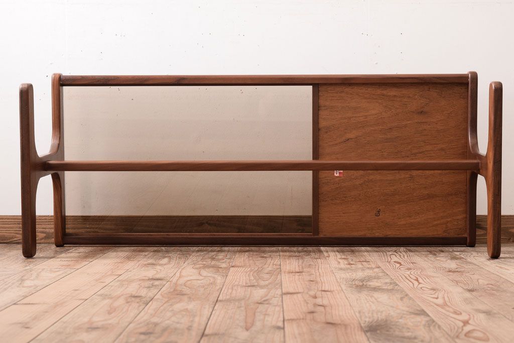 ヴィンテージ家具　G-PLAN　北欧ビンテージ　タイル&ガラストップ　チーク材のコーヒーテーブル