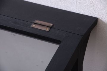 アンティーク家具　ペイント　扉(蓋)付きのアンティークガラスケース(ショーケース)