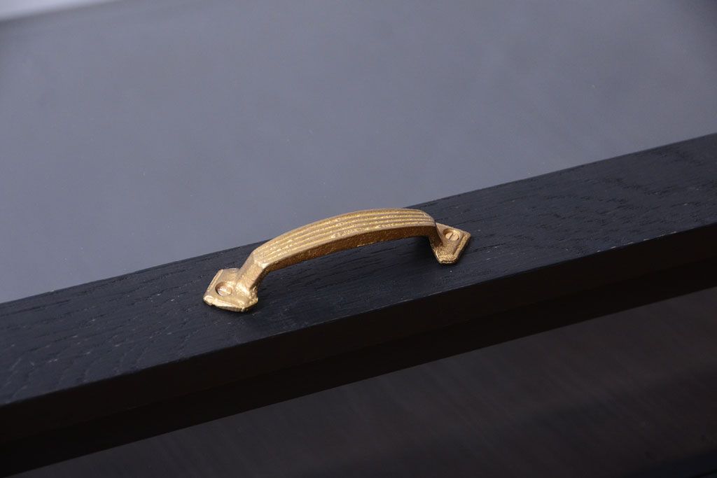 アンティーク家具　ペイント　扉(蓋)付きのアンティークガラスケース(ショーケース)