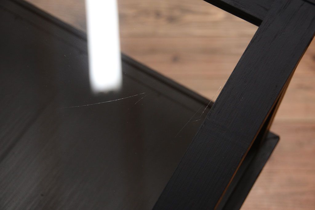 アンティーク家具　ペイント　扉(蓋)付きのアンティークガラスケース(ショーケース)