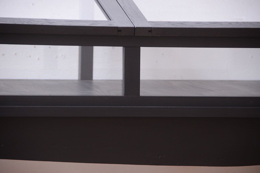 アンティーク家具　ペイント　扉(蓋)付きのアンティークガラスケース(ショーケース)