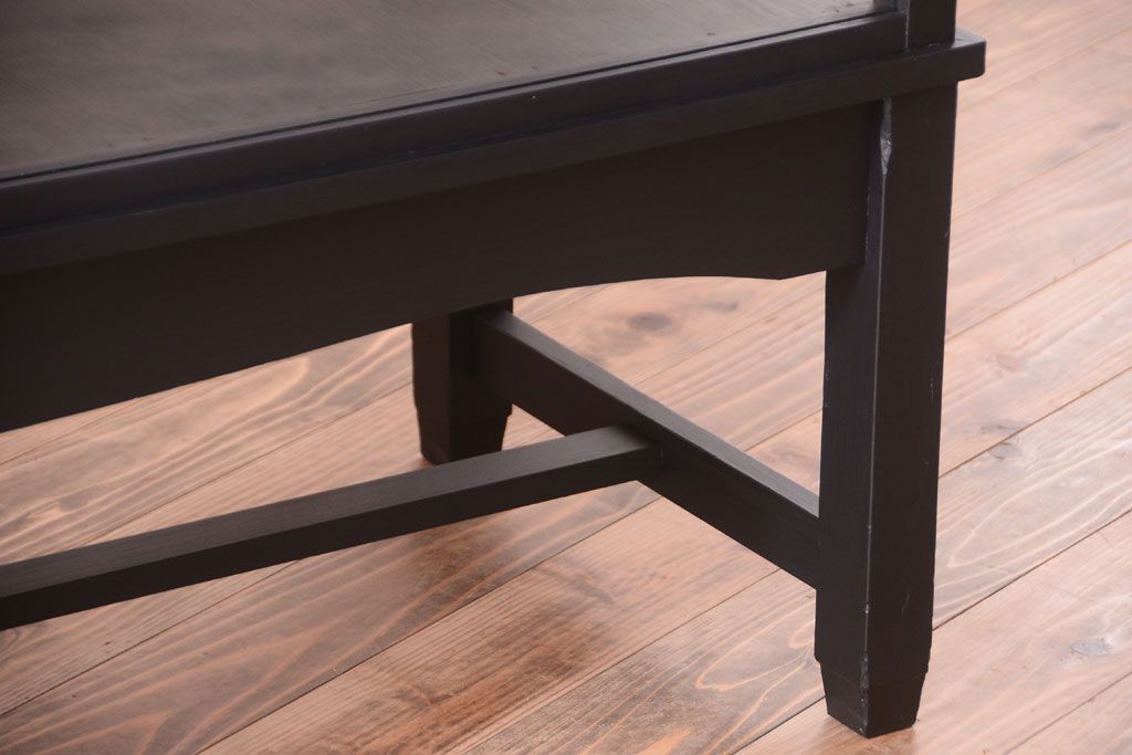 アンティーク家具　ペイント　扉(蓋)付きのアンティークガラスケース(ショーケース)