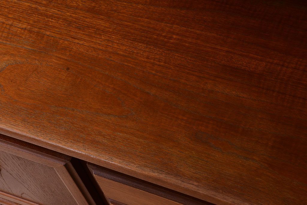 ヴィンテージ家具　William Lawrence(ウィリアム・ローレンス)　北欧ビンテージ　チーク材のサイドボード