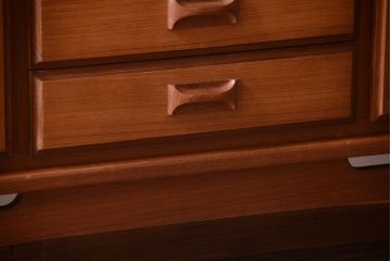 ヴィンテージ家具　William Lawrence(ウィリアム・ローレンス)　北欧ビンテージ　チーク材のサイドボード