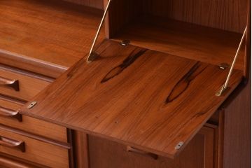 ヴィンテージ家具　William Lawrence(ウィリアム・ローレンス)　北欧ビンテージ　チーク材のサイドボード