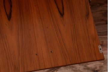 ヴィンテージ家具　William Lawrence(ウィリアム・ローレンス)　北欧ビンテージ　チーク材のサイドボード