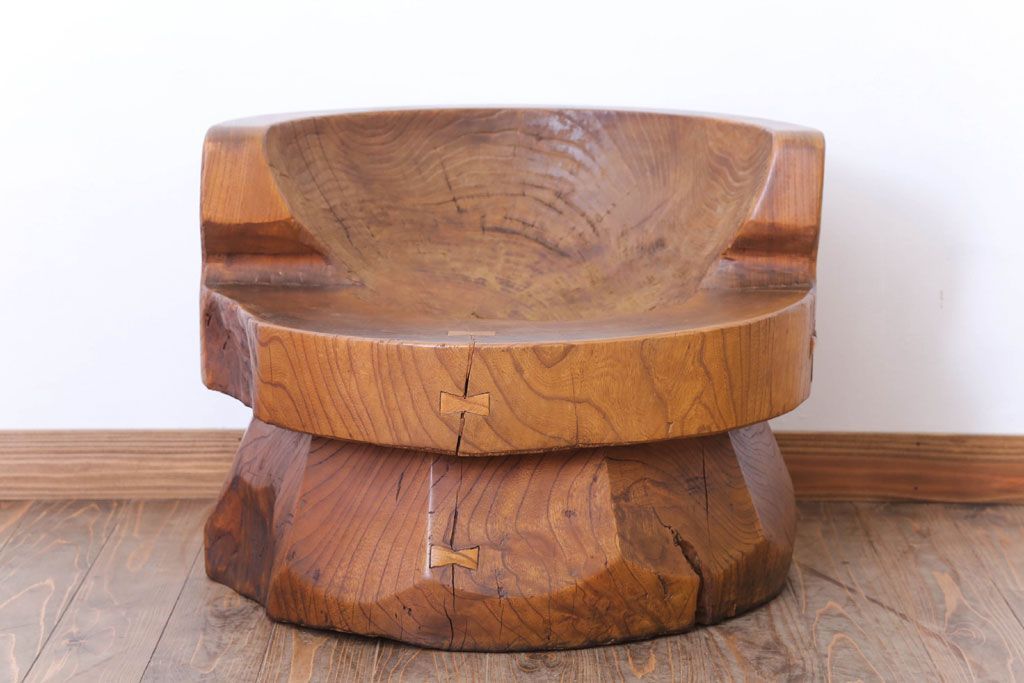 リメイク品　古い臼(うす)のアンティークチェア(椅子)(1)