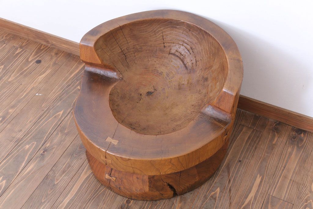 リメイク品　古い臼(うす)のアンティークチェア(椅子)(1)