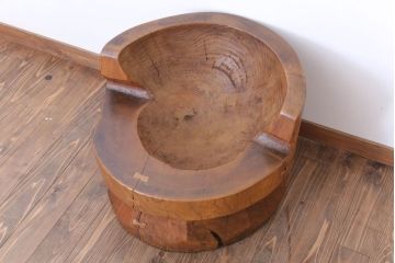 リメイク品　古い臼(うす)のアンティークチェア(椅子)(1)