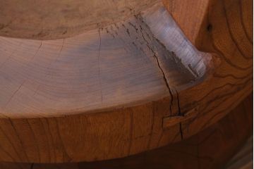 リメイク品　古い臼(うす)のアンティークチェア(椅子)(1)