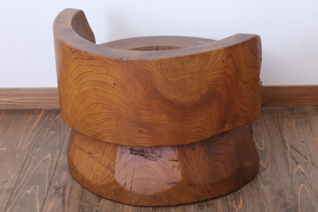 リメイク品　古い臼(うす)のアンティークチェア(椅子)(1)