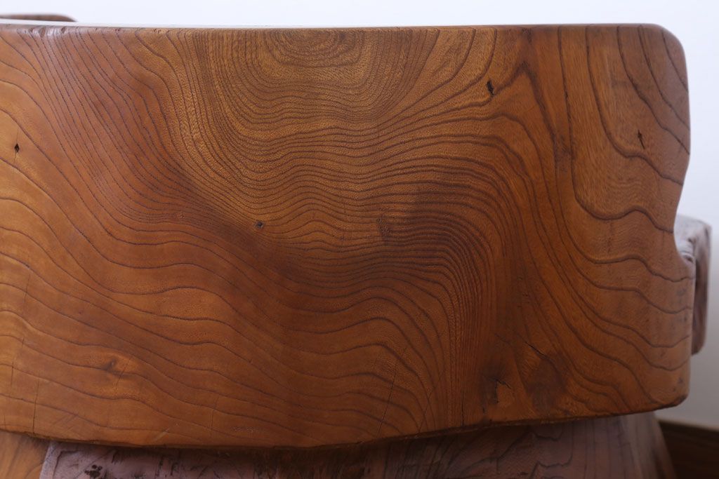 リメイク品　古い臼(うす)のアンティークチェア(椅子)(1)