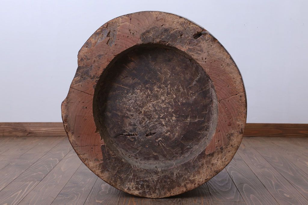 リメイク品　古い臼(うす)のアンティークチェア(椅子)(1)