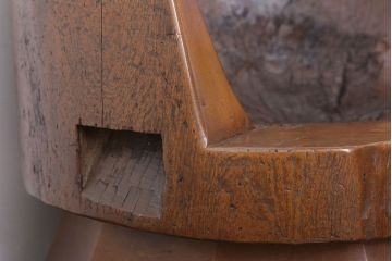 リメイク品　古い臼(うす)のアンティークチェア(椅子)(2)