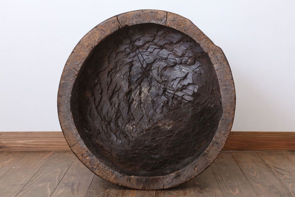 リメイク品　古い臼(うす)のアンティークチェア(椅子)(2)