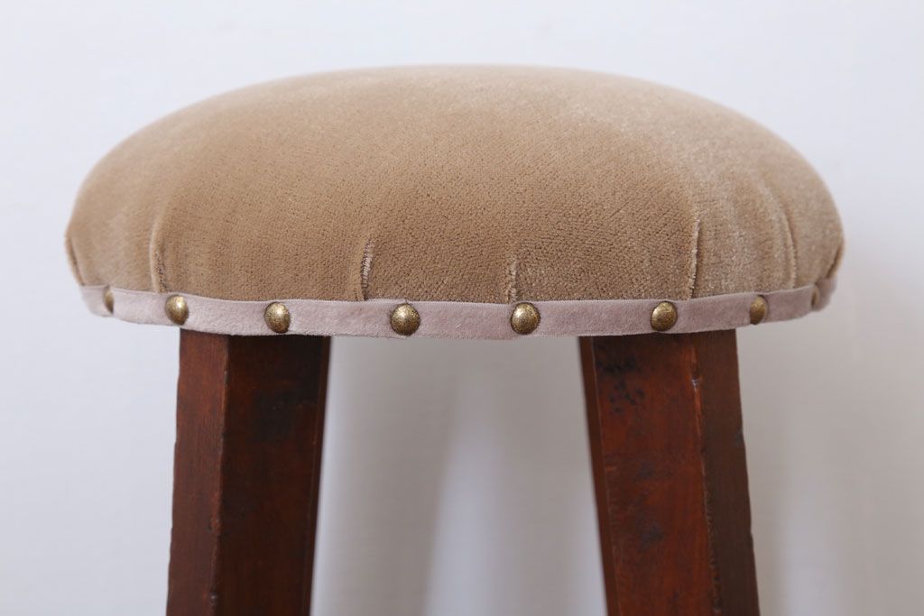 アンティーク家具　クッション座面　古い木のアンティーク丸スツール